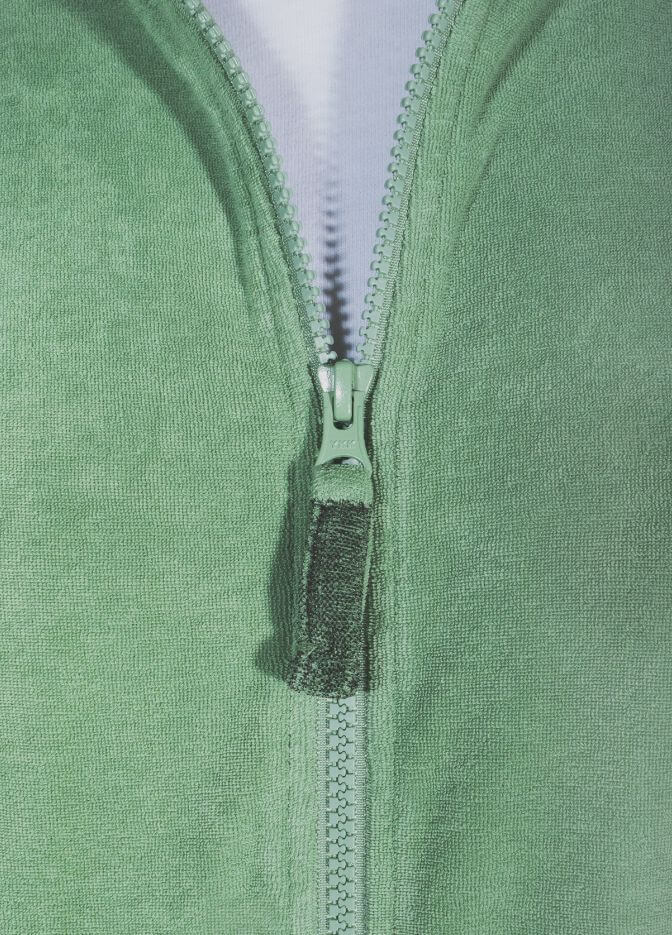 nuffinz towel jacket lilypad green closeup zipper